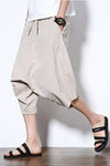 Lockere Haremhose mit breitem Schritt