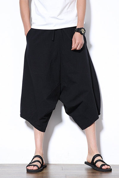 Lockere Haremhose mit breitem Schritt