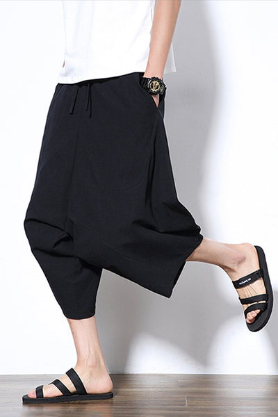 Lockere Haremhose mit breitem Schritt