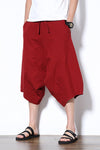 Lockere Haremhose mit breitem Schritt